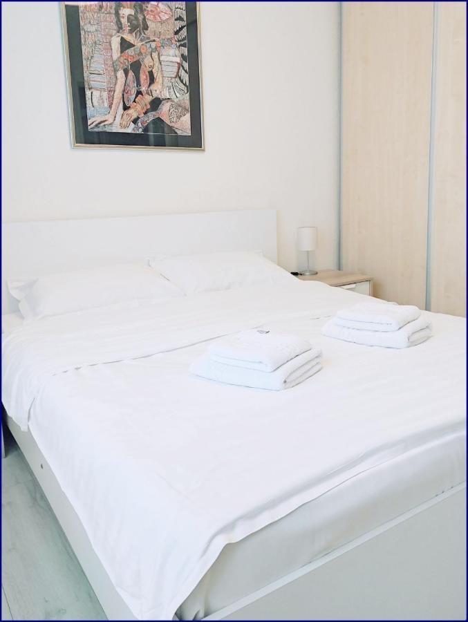 Smart Apartament Piatra Neamţ Extérieur photo